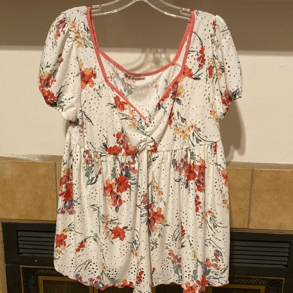 Ces Femme Women’s Blouse (size L)